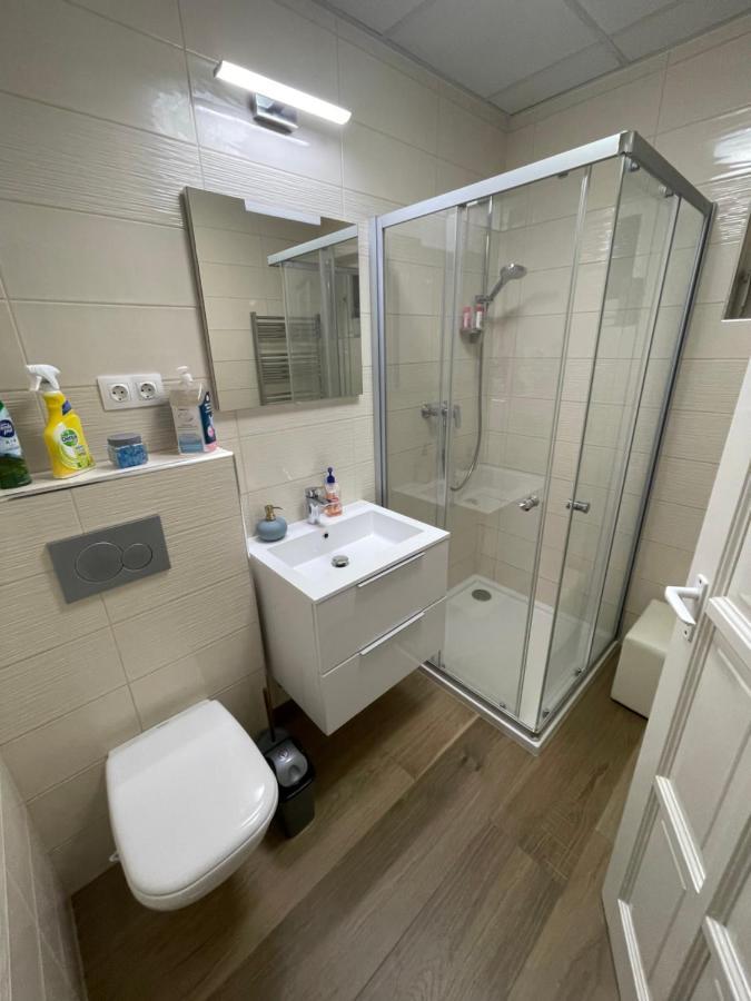 Regina Delux Apartman ยูลา ภายนอก รูปภาพ